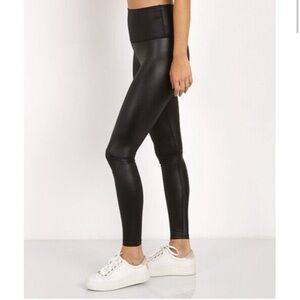 Beyond Yoga Gloss Over Black Leggings